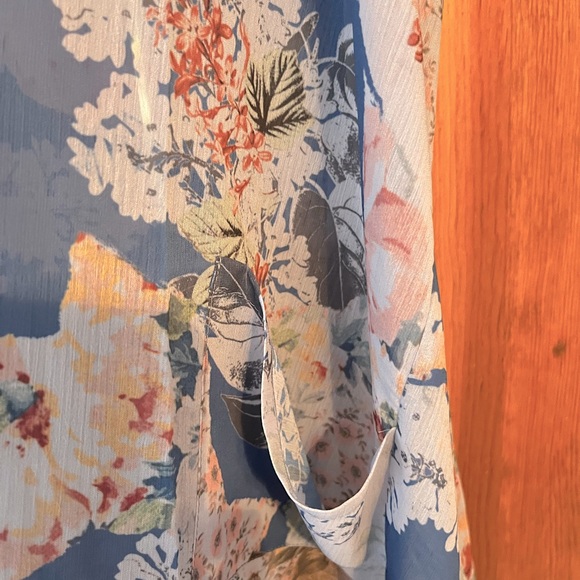 LOGO by Lori Goldstein Floral Sheer Tooper Size Large - Picture 4 of 9